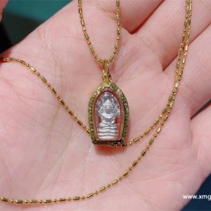 泰国佛牌介绍龙婆坤七龙佛