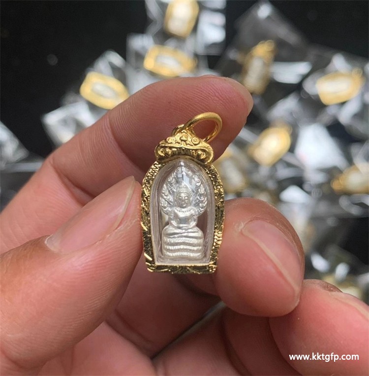 龙婆坤 2537年迷你七龙佛 泰国佛牌 龙婆坤 2537年迷你七龙佛 泰国佛牌 4.jpg