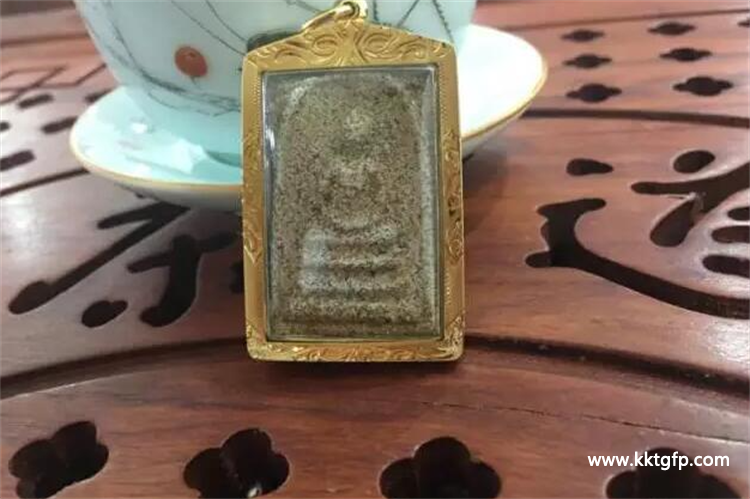 泰国佛牌 崇迪佛牌 泰国佛牌 崇迪佛牌