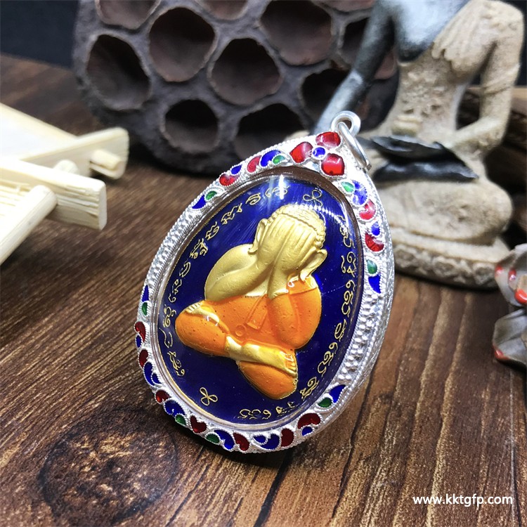 龙婆绝 蜂王必打佛 掩面佛 泰国佛牌 龙婆绝 蜂王必打佛 掩面佛 泰国佛牌 5.JPG
