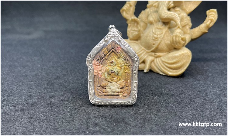 龙婆通玛 2558 派古曼粉 坤平佛4.jpg