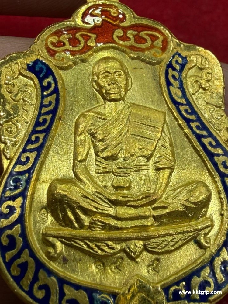 泰国佛牌 龙婆坤2536 纯金舍玛自身 (3).jpg